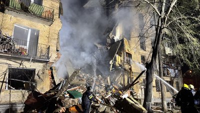 «Склався цілий під'їзд». Друга серія вибухів у Харкові ввечері 12 жовтня: що відомо про наслідки