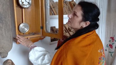 "Тікала в ній від німців вагітна з чотирма дітьми": історія однієї вишиванки з Черкащини "Тікала в ній від німців вагітна з чотирма дітьми": історія однієї вишиванки з Черкащини