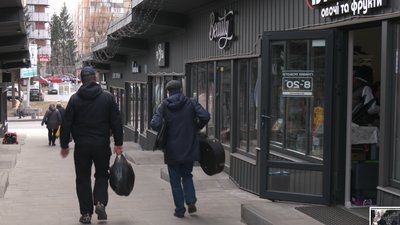 Суд зупинив демонтаж кіосків на Київській у Рівному до рішення у справі Суд зупинив демонтаж кіосків на Київській у Рівному до рішення у справі