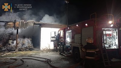Пожежа на Тернопільщині: горіли 700 тюків соломи Пожежа на Тернопільщині: горіли 700 тюків соломи