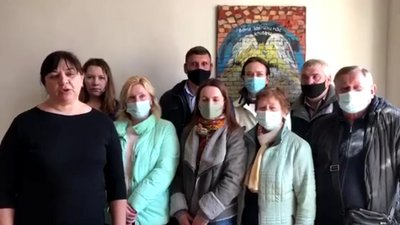 Родичі героїв Небесної Сотні закликали Зеленського підписати закон про заочне засудження