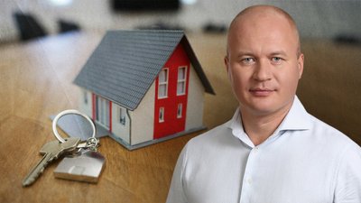 Квартирний облік у Чернігові: депутат Ігор Романенко подав документи, щоб отримати житло