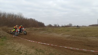 У селі на Рівненщині розпочався Відкритий чемпіонат області з мотокросу У селі на Рівненщині розпочався Відкритий чемпіонат області з мотокросу