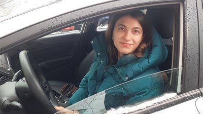 Водії об’їжджають по Європейській площі: у центрі Дніпра через ремонтні роботи утворився затор Водії об’їжджають по Європейській площі: у центрі Дніпра через ремонтні роботи утворився затор