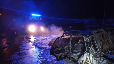 Замітав сліди: на Чернігівщині водій збив насмерть чоловіка, а потім підпалив свою автівку Замітав сліди: на Чернігівщині водій збив насмерть чоловіка, а потім підпалив свою автівку