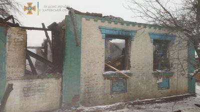 Тричі повертався до палаючої оселі: на Харківщині сусід виніс дитину з вогню Тричі повертався до палаючої оселі: на Харківщині сусід виніс дитину з вогню