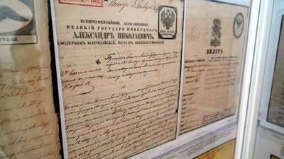 У Дніпрі до Дня міста відкрили філателістичну виставку. Фото
