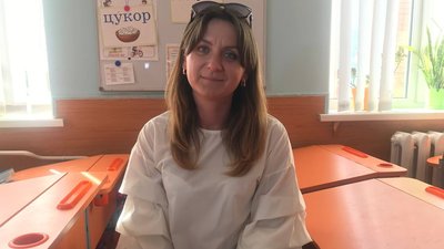 За рік зібрала понад 65 тисяч гривень для ЗСУ: дев'ятирічна бердичівлянка Домініка Солдатюк малює і продає свої картини За рік зібрала понад 65 тисяч гривень для ЗСУ: дев'ятирічна бердичівлянка Домініка Солдатюк малює і продає свої картини