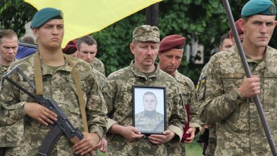 На Донбасі попрощалися із загиблим під Зайцевим розвідником одеської бригади