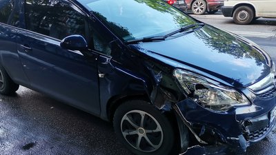 У Луцьку трапилася аварія за участі легковика та мотоцикліста