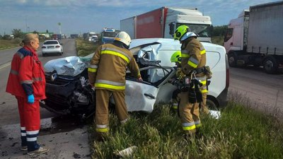 Смертельне ДТП на Миколаївщині: рятувальники деблокували тіло водія