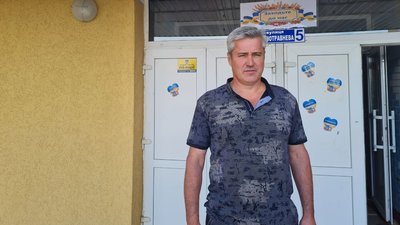 Начальник відділу освіти Квітневої сільської ради Роман Суботенко Начальник відділу освіти Квітневої сільської ради Роман Суботенко