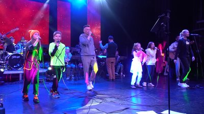 У Запоріжжі відбувся спільний концерт гурту "Хорта" з учнями музичних закладів