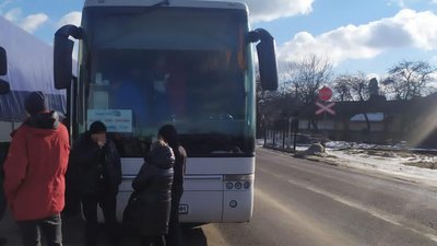 У мешканки Львівщини правоохоронці знайшли та вилучили підроблені ПЛР-тести. Що відомо