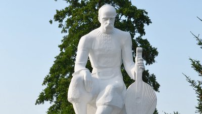 Старі Кривотули. Рік встановлення 2000, архітектор Василь Вільшук. Старі Кривотули. Рік встановлення 2000, архітектор Василь Вільшук.