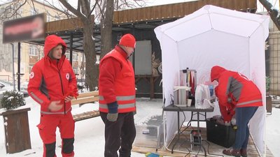 Найбільших пошкоджень зазнав бізнес: як Хмельницька громада оговтується від ранкових обстрілів РФ Найбільших пошкоджень зазнав бізнес: як Хмельницька громада оговтується від ранкових обстрілів РФ
