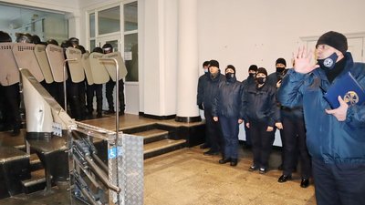 У житомирському Будинку правосуддя пройшли масштабні навчання Служби судової охорони і поліції У житомирському Будинку правосуддя пройшли масштабні навчання Служби судової охорони і поліції