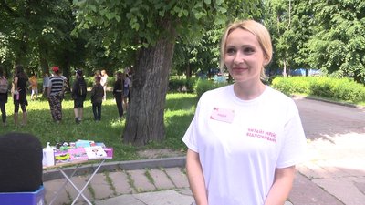 У Житомирі юнацька бібліотека проводить для дітей книжкові пікніки У Житомирі юнацька бібліотека проводить для дітей книжкові пікніки