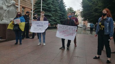 Чернівецькі студенти вийшли на акцію проти призначення Шкарлета в.о. міністра освіти