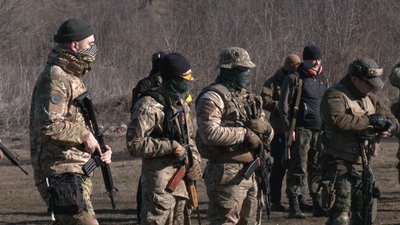 "У нас є талановиті командири бригад, командири батальйонів": військовий журналіст про структуру української армії "У нас є талановиті командири бригад, командири батальйонів": військовий журналіст про структуру української армії