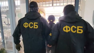Підконтрольний РФ суд у Криму засудив жінку до 16 років за звинуваченням у державній зраді