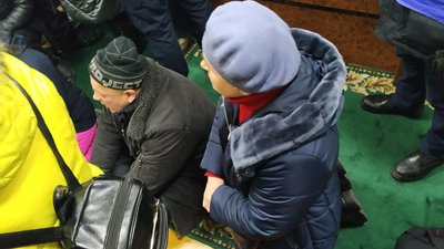Підприємці з Центрального ринку у Луцьку прийшли до міської ради (ОНОВЛЮЄТЬСЯ) Підприємці з Центрального ринку у Луцьку прийшли до міської ради (ОНОВЛЮЄТЬСЯ)
