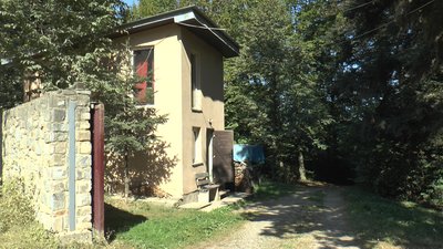 Поблизу прикарпатського села Рибне знесли огорожу Ігоря Халаменди Поблизу прикарпатського села Рибне знесли огорожу Ігоря Халаменди