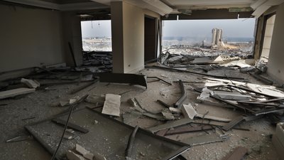 У морському порту Бейрута не було українців під час вибуху — Кулеба