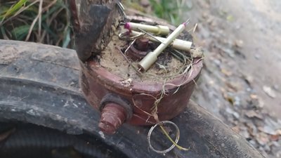 Натрапили на пакет з навчальними мінами: поблизу Рівного діти повідомили поліцію про підозрілу знахідку Натрапили на пакет з навчальними мінами: поблизу Рівного діти повідомили поліцію про підозрілу знахідку