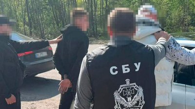 Слідчі дії на Рівненщині, затримання, СБУ