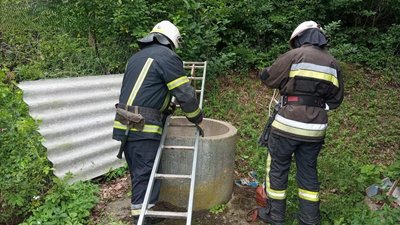 Рятувальники, колодязь, утоплениця