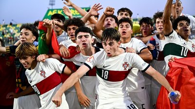 Збірна Португалії U17 з футболу святкує вихід до фіналу чемпіонату Європи-2024.
