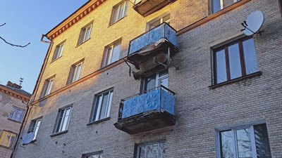 У Рівному обвалився балкон. Як реагують відповідальні У Рівному обвалився балкон. Як реагують відповідальні