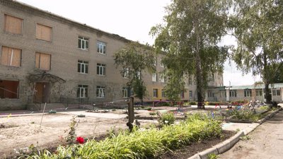 Школа у місті Покровськ Донецької області Школа у місті Покровськ Донецької області