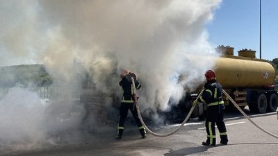 На Івано-Франківщині горіла автоцистерна з соленою водою. Що відомо