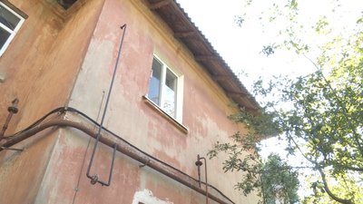 Мешканці малоповерхівки у Дніпрі не можуть перейти на автономне опалення: через що