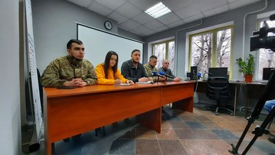 У центрі Тернополя Добровольчий Український Корпус розгортає мобілізаційний центр