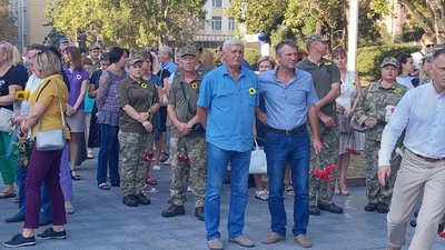 Миколаївці вшанували пам’ять загиблих захисників України Миколаївці вшанували пам’ять загиблих захисників України