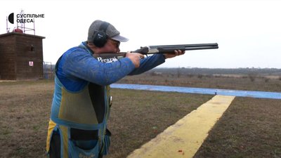 Під час тривог та вибухів: як в Одесі готуються до змагань спортсмени збірної України зі стендової стрільби Під час тривог та вибухів: як в Одесі готуються до змагань спортсмени збірної України зі стендової стрільби