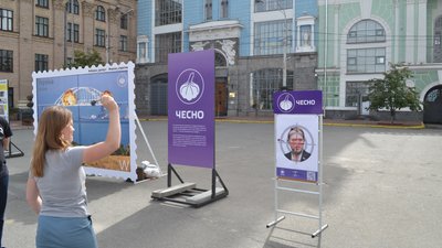 "Інфоспротив" переїхав з Подолу до Оболоні. Де ще можна буде побачити експонати виставки