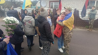 Зустріч звільненого з полону, Олександр Ковбасюк, Оконськ, Волинь, експолонений