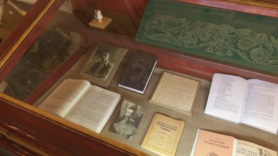 120-річний ювілей: у Дніпрі відкрили виставку, присвячену прозаїку-земляку Валер’яну Підмогильному 120-річний ювілей: у Дніпрі відкрили виставку, присвячену прозаїку-земляку Валер’яну Підмогильному