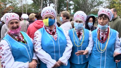 У Кринках на Херсонщині два десятиліття потому відкрили музей-садибу Остапа Вишні У Кринках на Херсонщині два десятиліття потому відкрили музей-садибу Остапа Вишні