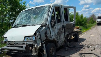 Обстріляне авто "Салтівського м'ясокомбінату".