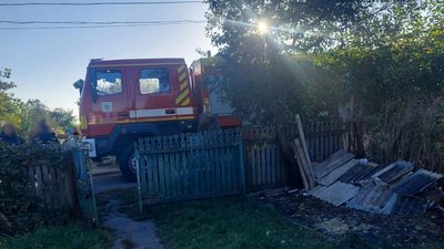 Пожежа на Полтавщині: один чоловік загинув, інший – у лікарні Пожежа на Полтавщині: один чоловік загинув, інший – у лікарні