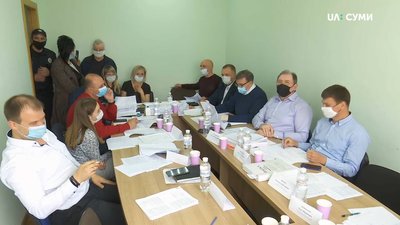 "Не дотримались карантину". У Сумах чоловік викликав поліцію на засідання конкурсної комісії