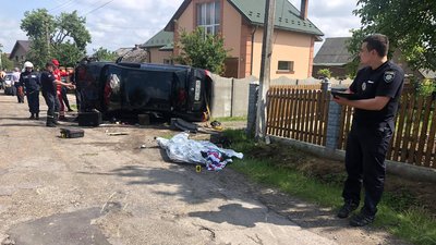 ДТП в Угриневі на Прикарпатті: водій загинув ДТП в Угриневі на Прикарпатті: водій загинув