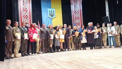 У Тернополі вручили нагороди до дня Збройних Сил України
