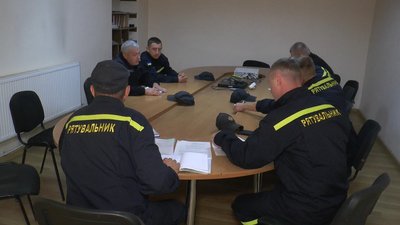 "Після нас людина повинна жити". Один день із життя рятувальників "Після нас людина повинна жити". Один день із життя рятувальників