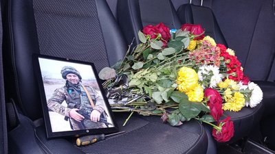 У Вільнянську попрощалися із військовослужбовцем Олексієм Безпальком У Вільнянську попрощалися із військовослужбовцем Олексієм Безпальком
